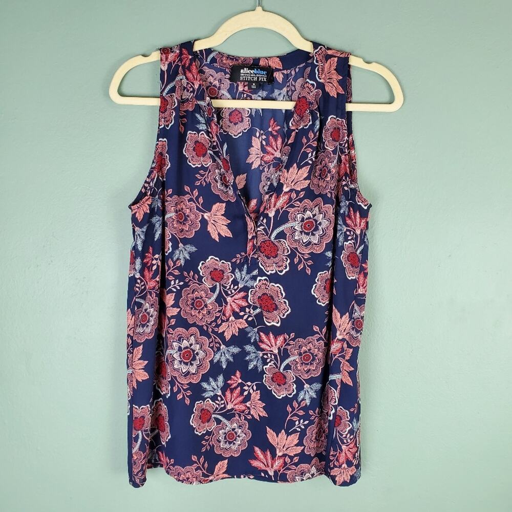 Alice Blue Floral Sleeveless V-Neck Blouse Size Medium